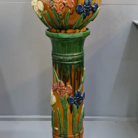 Japanese? majolica jardiniere and stand - painted over chips on rim of stand - H-1050