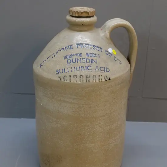 stoneware crock with handle and cap - Kempthorne & Prosser Dunedin sulphuric acid, chip to stopper H-500