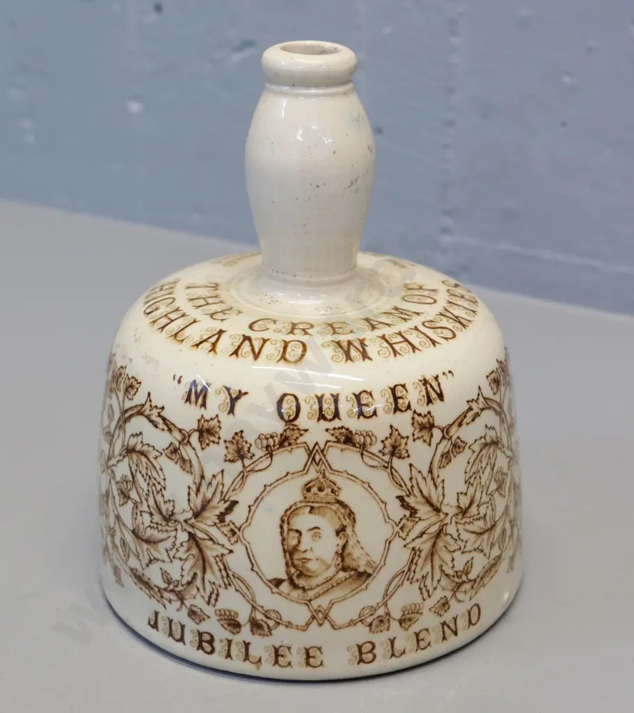 ceramic whiskey jug, My Queen Jubilee Blend, Thom Cameron Glasgow, condition very good, Image 1++