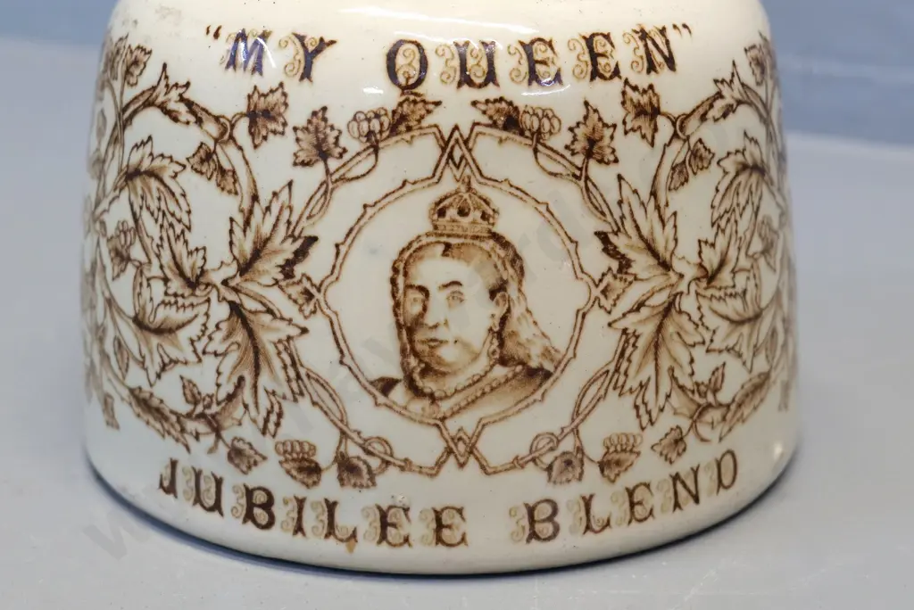 ceramic whiskey jug, My Queen Jubilee Blend, Thom Cameron Glasgow, condition very good, Image 1++