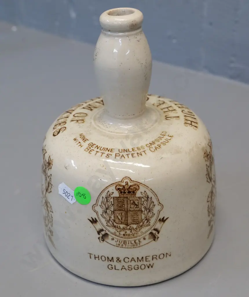 ceramic whiskey jug, My Queen Jubilee Blend, Thom Cameron Glasgow, condition very good, Image 1++
