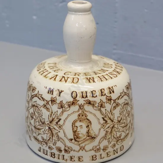 ceramic whiskey jug, My Queen Jubilee Blend, Thom Cameron Glasgow, condition very good,