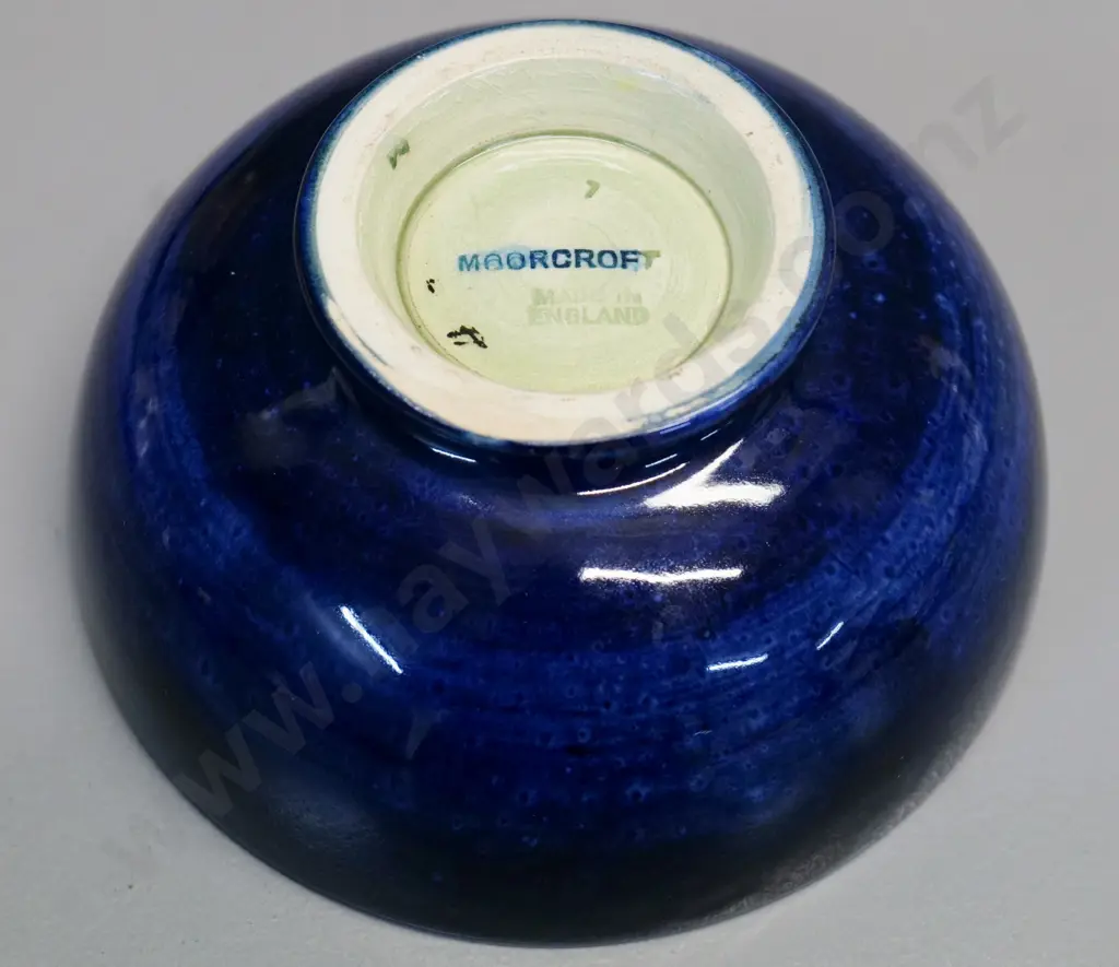 small Moorcroft bowl - diameter 130 Image 1++