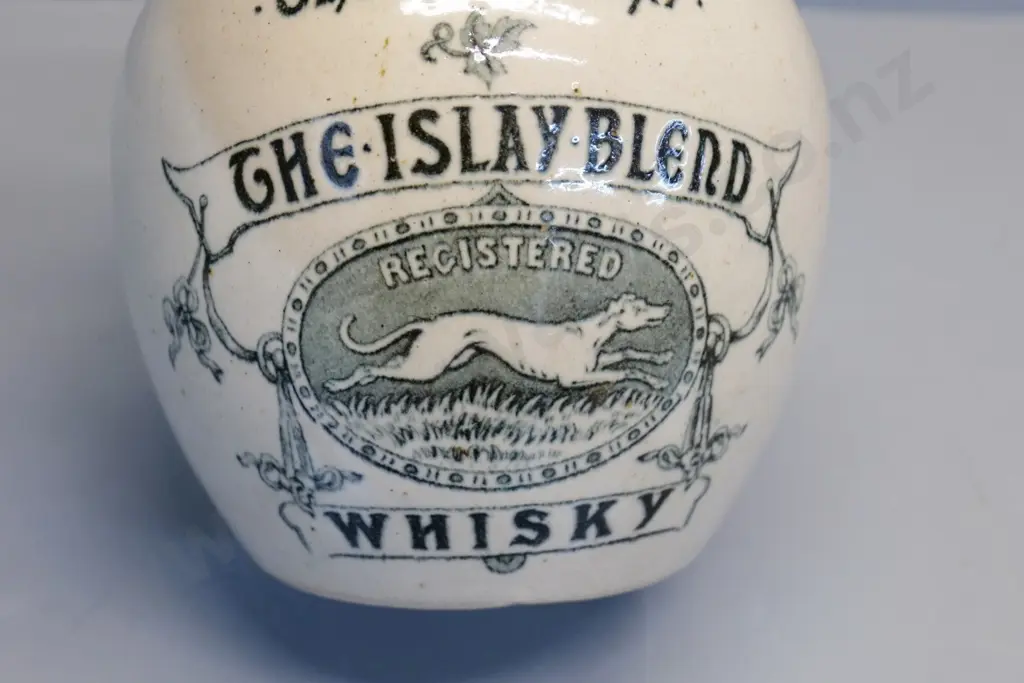 ceramic whiskey jug, The Islay Blend Whiskey, MacKie and Co Distillers Glasgow, Islay, Image 1++