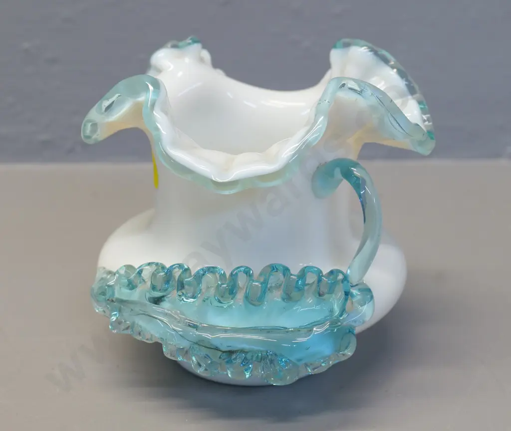 milk uranium glass frilled rim vase H-120 D-140 Image 1++