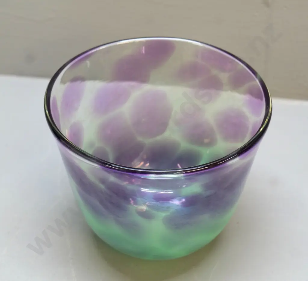 Venus Hot Glass NZ art glass bowl - green and lavender - H-120 Diameter 150 Image 1++