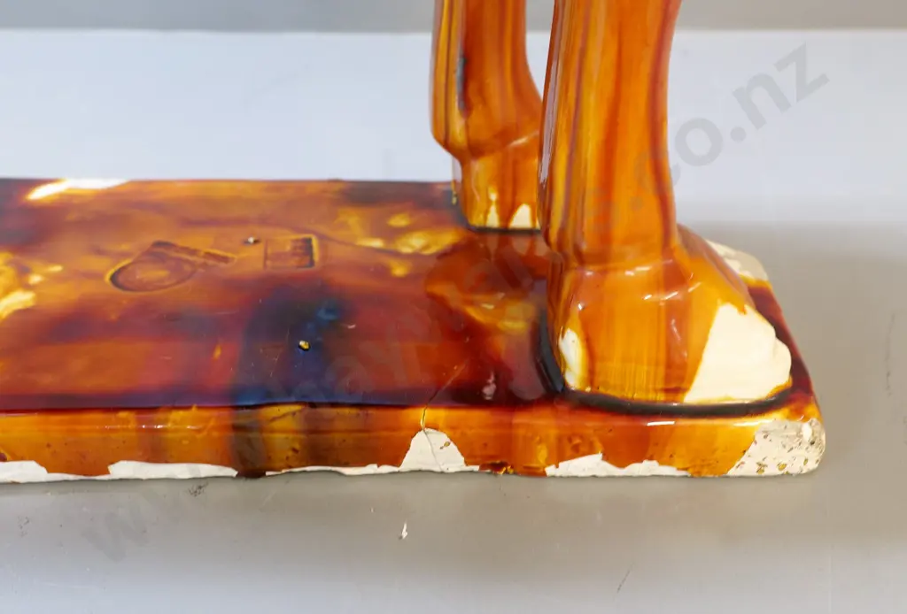 large ceramic camel with brown, cream and green trickle glaze - glaze chips all around base. H700 L600 Image 1++