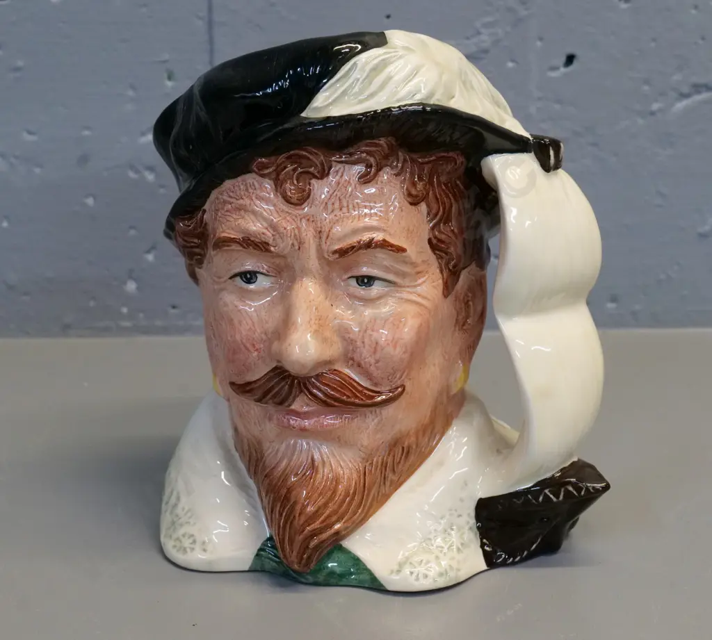 Royal Doulton large toby jug - Sir Francis Drake Ltd Ed. of 6000 D6805. H-190 W-170 Image 1++