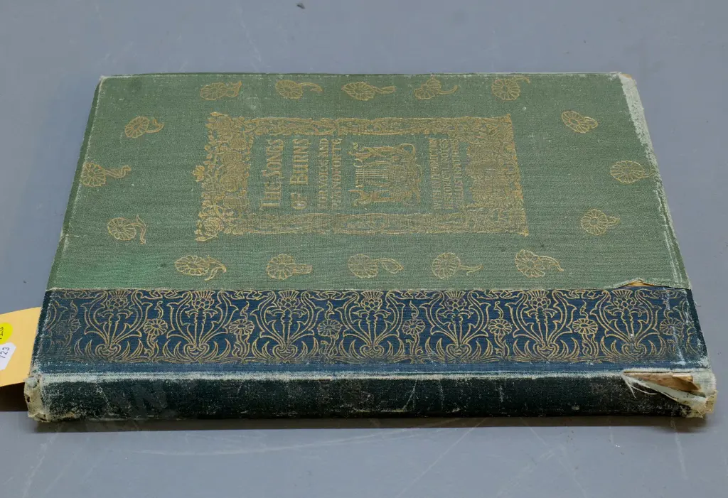 The Songs of Burns - illustrated book of Robbie Burns songs, pub. Bailey & Feguson H-350 W260 covers very worn Image 1++