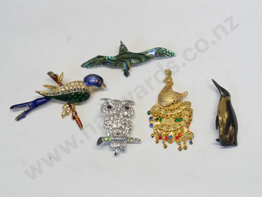 5 assted costume bird brooches Image 1++
