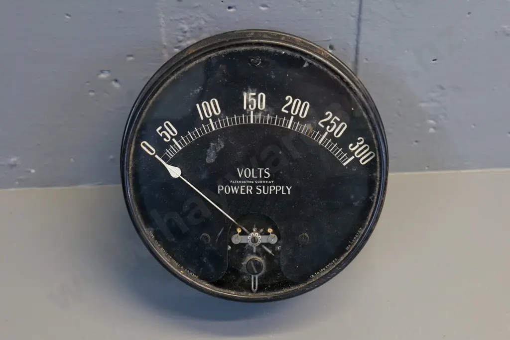 vintage large Westinghouse AC volt meter - diameter 190, D-95 Image 1++