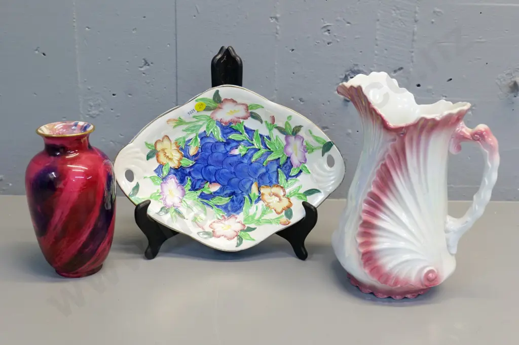 Maling dish with some gilt rubbing, a lustre vase with unreadable mark, and a shell-theme jug, no mark, H-240 Image 1++