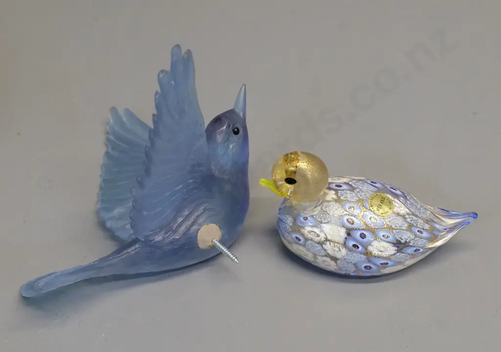 Murano glass duck figure and a blue & purple lustre glass bird with screw attached L-150 Image 1++