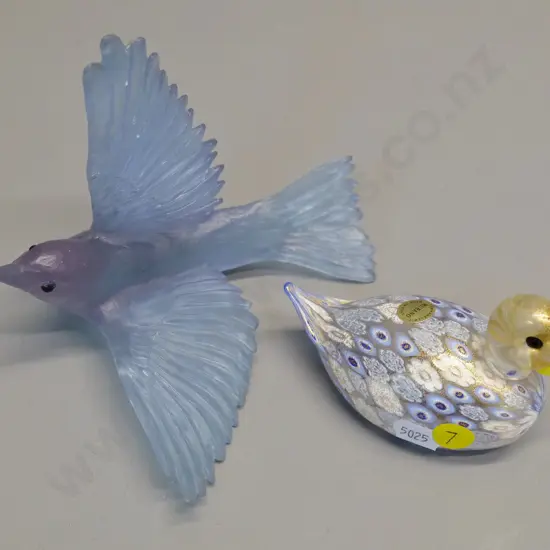 Murano glass duck figure and a blue & purple lustre glass bird with screw attached L-150