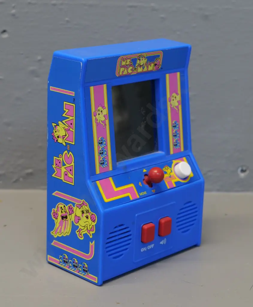 retro plastic Anko Ms. Pac-Man game in miniature arcade style case H150 Image 1++