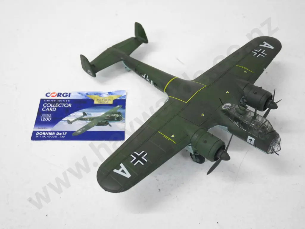 Corgi Aviation Archive 1:72 die-cast German Dornier Do17 with limited edition card Image 1++