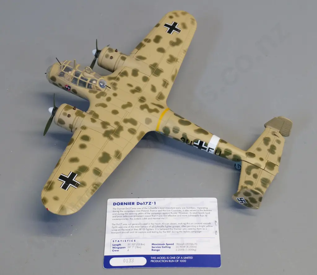 Corgi Aviation Archive die-cast 1:72 scale model Luftwaffe Dornier Do17Z-1 bomber w/limited edition card Image 1++