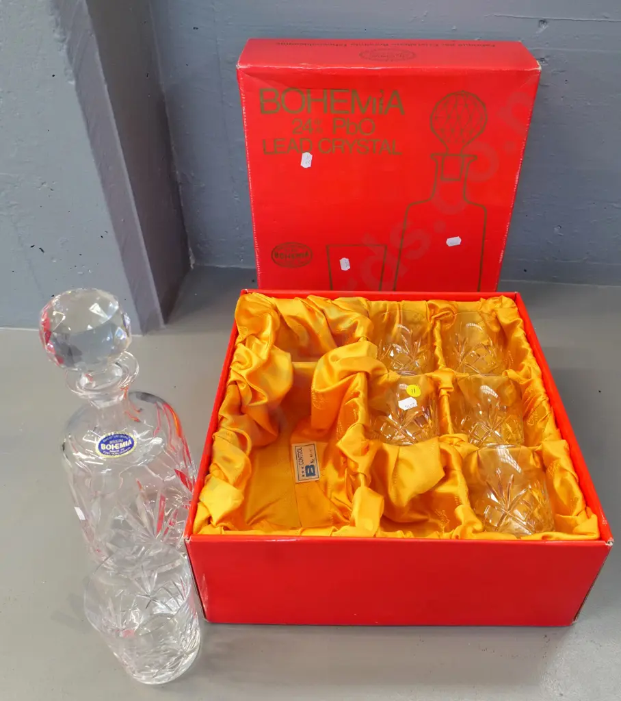 Bohemia cut crystal decanter and 6 tumblers set in original box. Decanter H-270 with stopper Image 1++