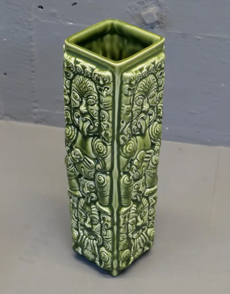 square tiki motif vase - marked Studio Ceramics New Zealand H-270 Image 1++