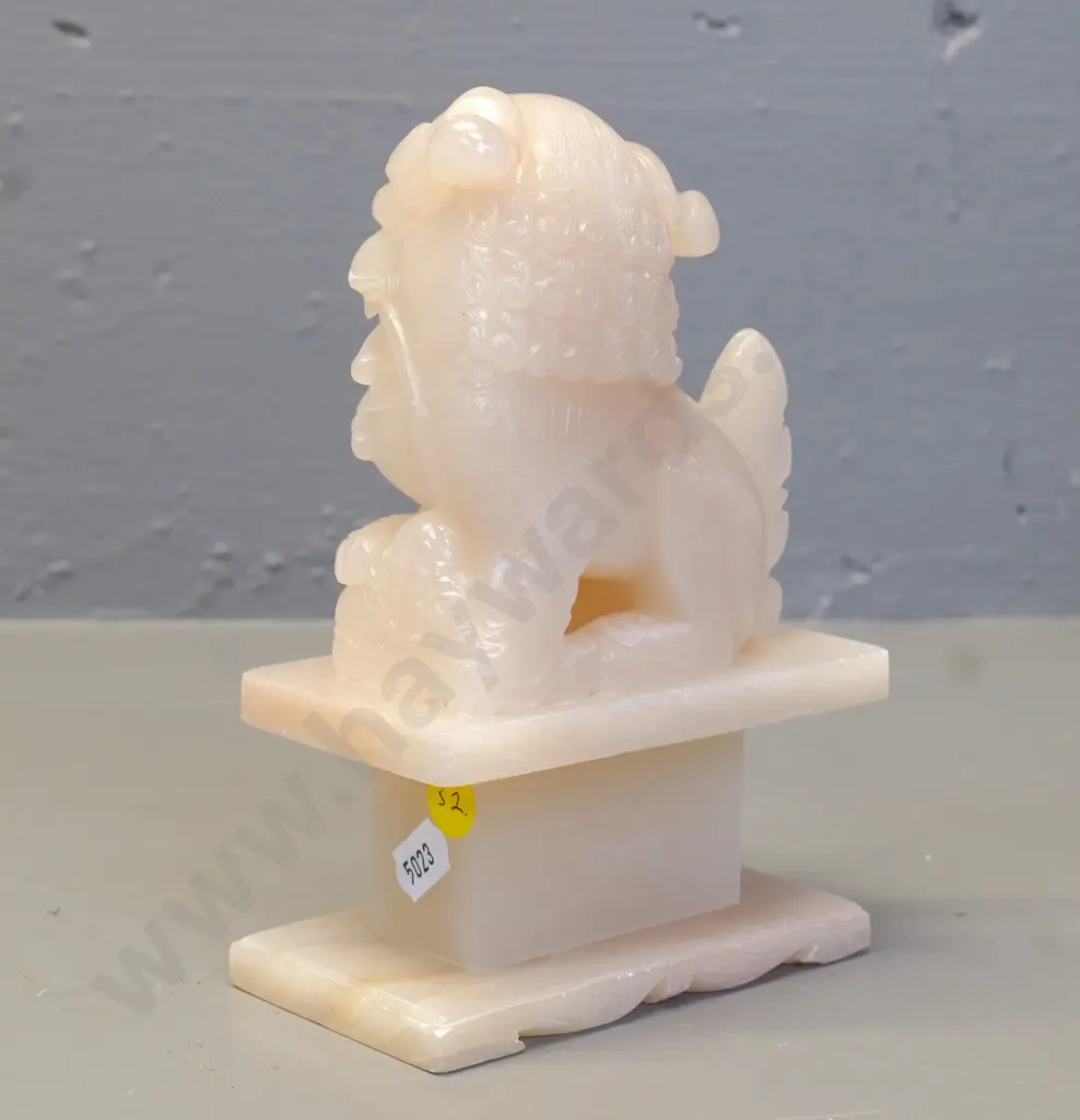 pink alabaster foo dog figure H180 L110 W65 Image 1++