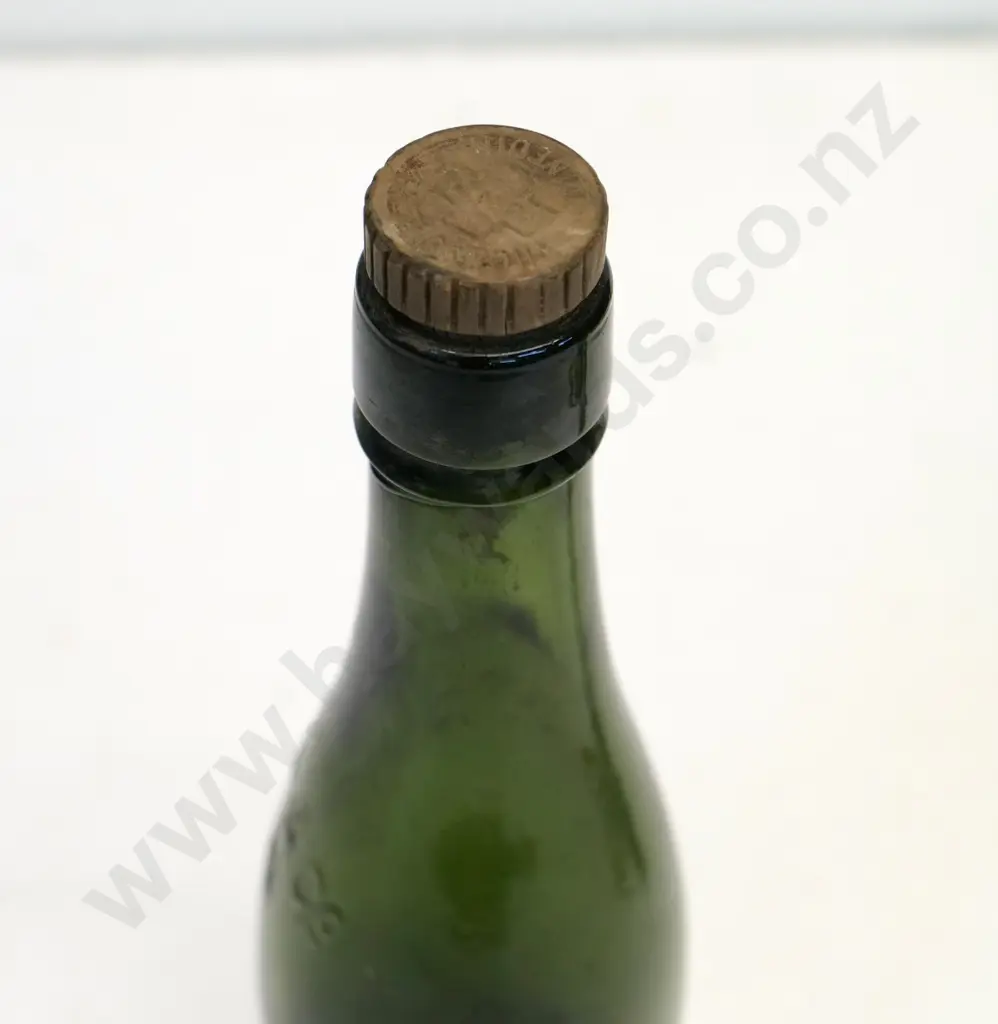 internal thread bottle, green, Thomsons and Co, Dunedin, condition very good, H- 260 Image 1++