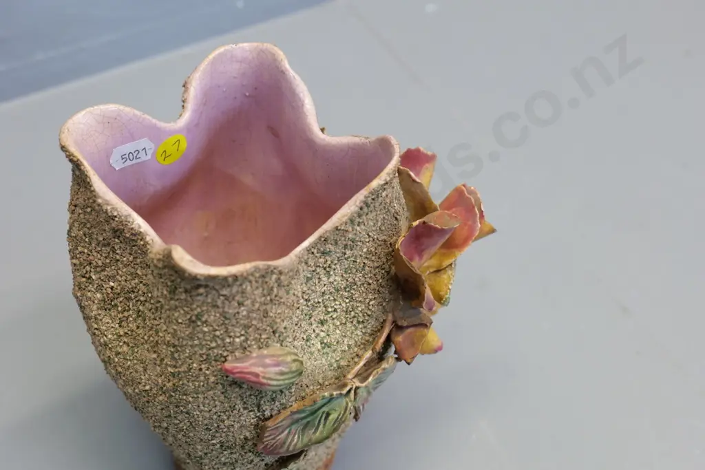 (Milton potteries?) majolica vase with ceramic hail & applique flowers - some damage to flowers H-200 Image 1++