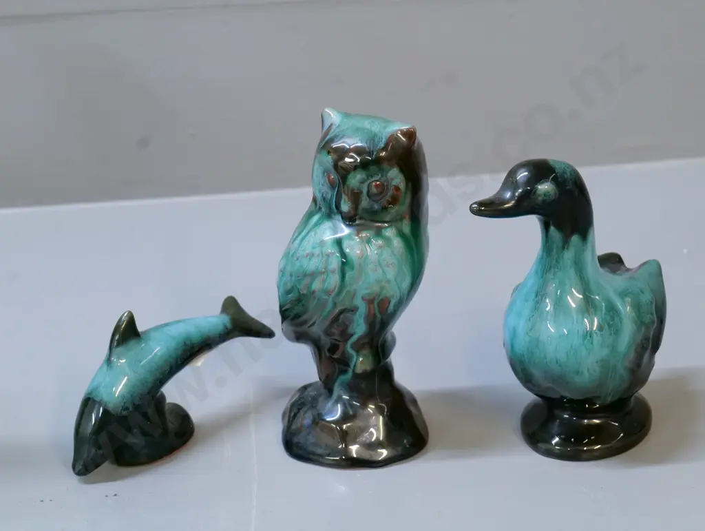 3 small Blue Mountain Pottery figures - owl H130, goose and very small dolphin Image 1++