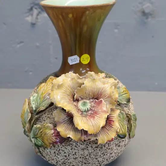(Milton potteries?) majolica vase with ceramic hail & applique poppies - some damage to flowers H-240