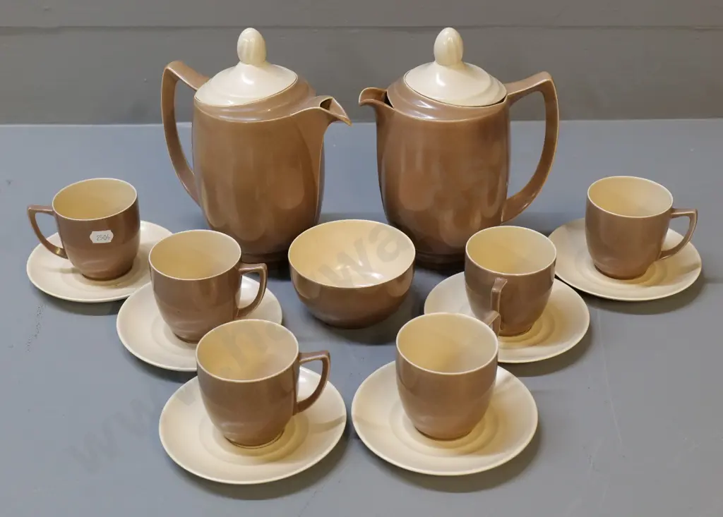 Branksome 2-tone coffee set with coffee & hot water pots H200, sugar bowl, but no creamer Image 1++