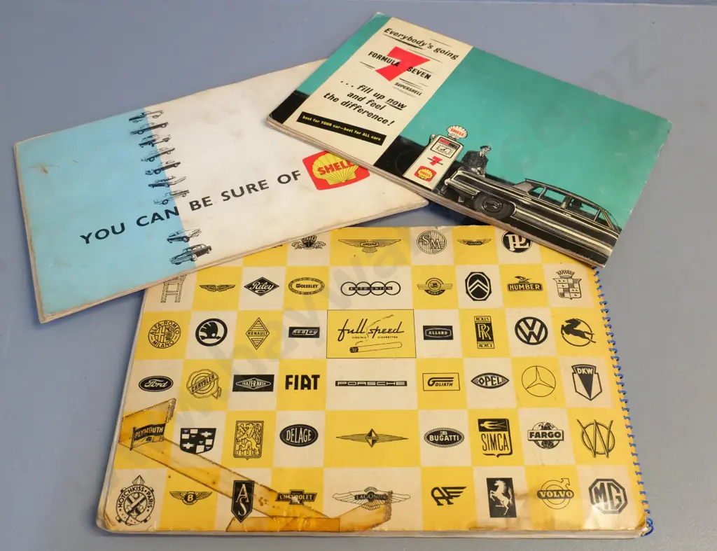3 collector card albums - Shell Aircraft / Cars of the World & German album w/cars from 1872 to 1956 - full minus one Image 1++