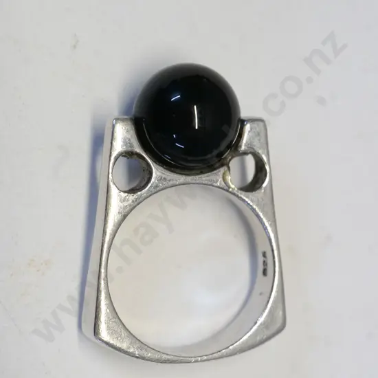 silver ring stamped 925