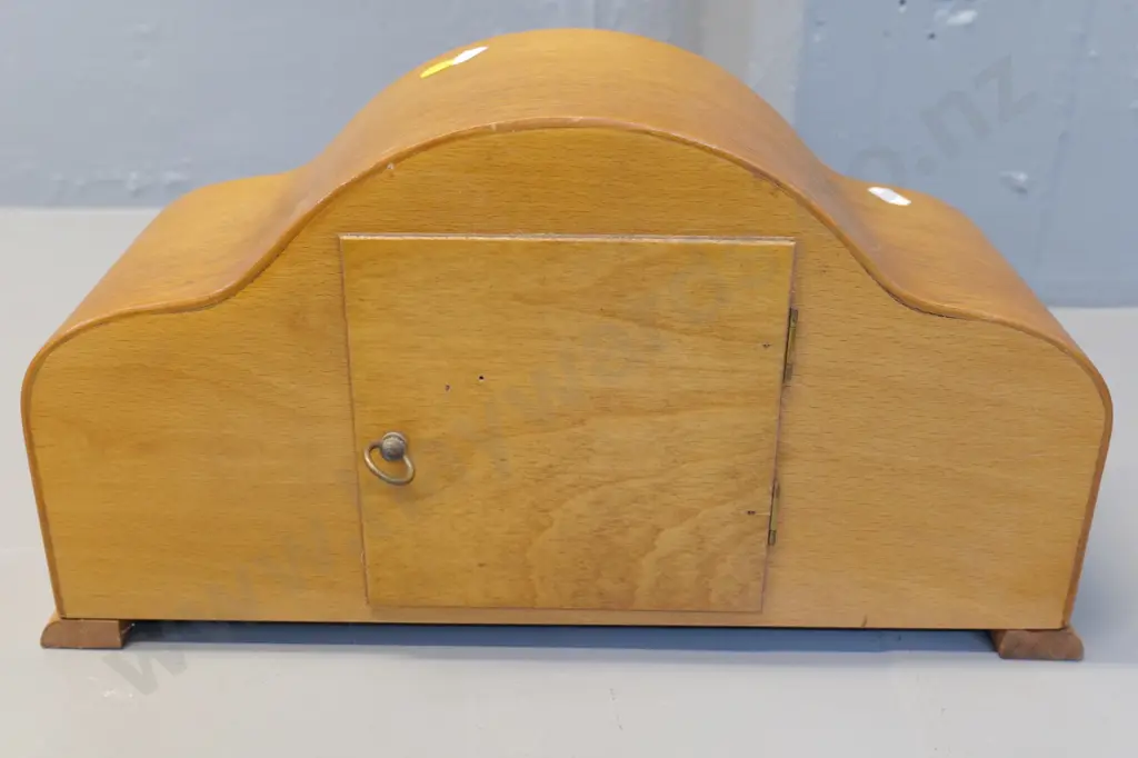 Sterling German oak-cased chiming mantel clock with brass bezel, brass and enamel face H200 W400 D130 Image 1++