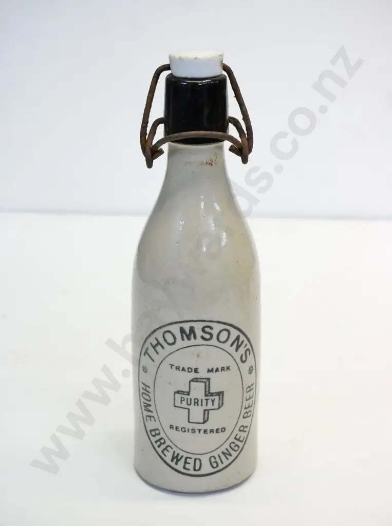 Ginger beer, lightning stopper, Thomson's Home Brewed Ginger Beer, makers Bourne Denby, Image 1++