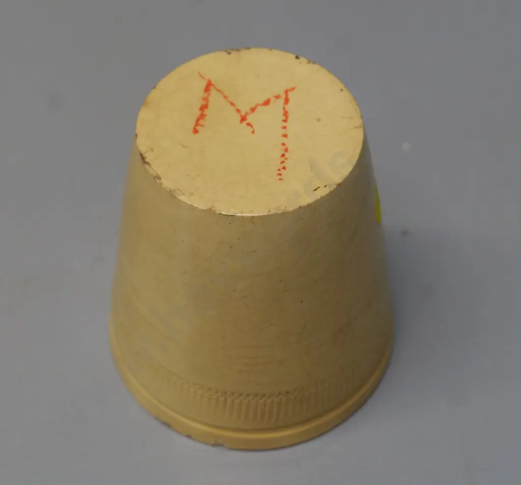 Milton potteries jam pot - no stamp H-100 D-100 Image 1++