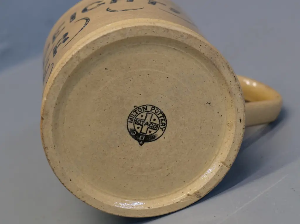 Milton potteries "Drink Speights Beer" beer mug - with Milton 'garter' mark H-100 D-100 - 2 hairline cracks & small chip Image 1++