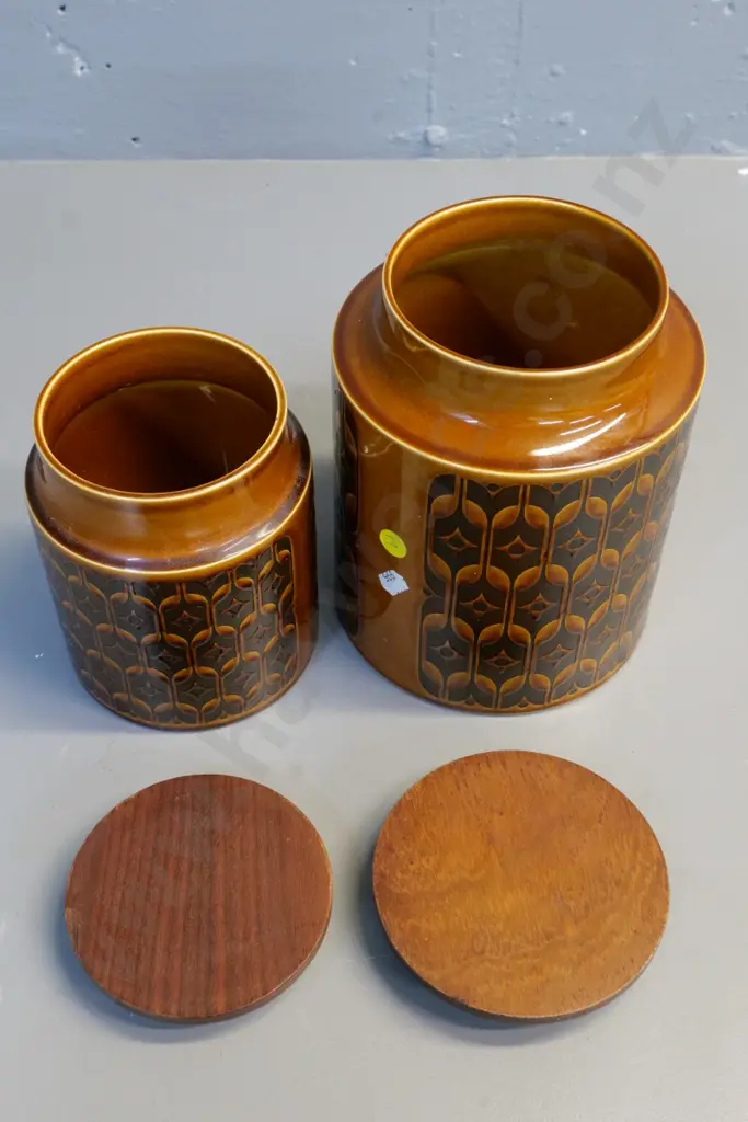 2 retro Hornsea 'Heirloom' pattern storage jars with timber lids - larger is H-200 D-150 Image 1++