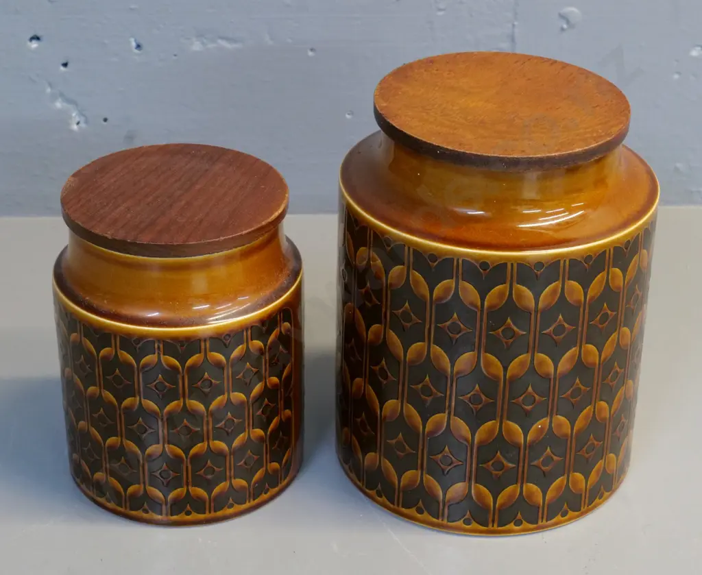 2 retro Hornsea 'Heirloom' pattern storage jars with timber lids - larger is H-200 D-150 Image 1++
