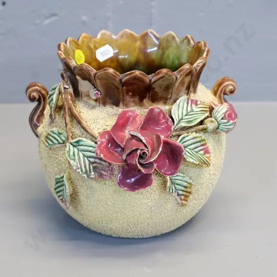 (Milton potteries?) majolica vase with ceramic hail & applique roses - AF - chips & damage to flowers H-160