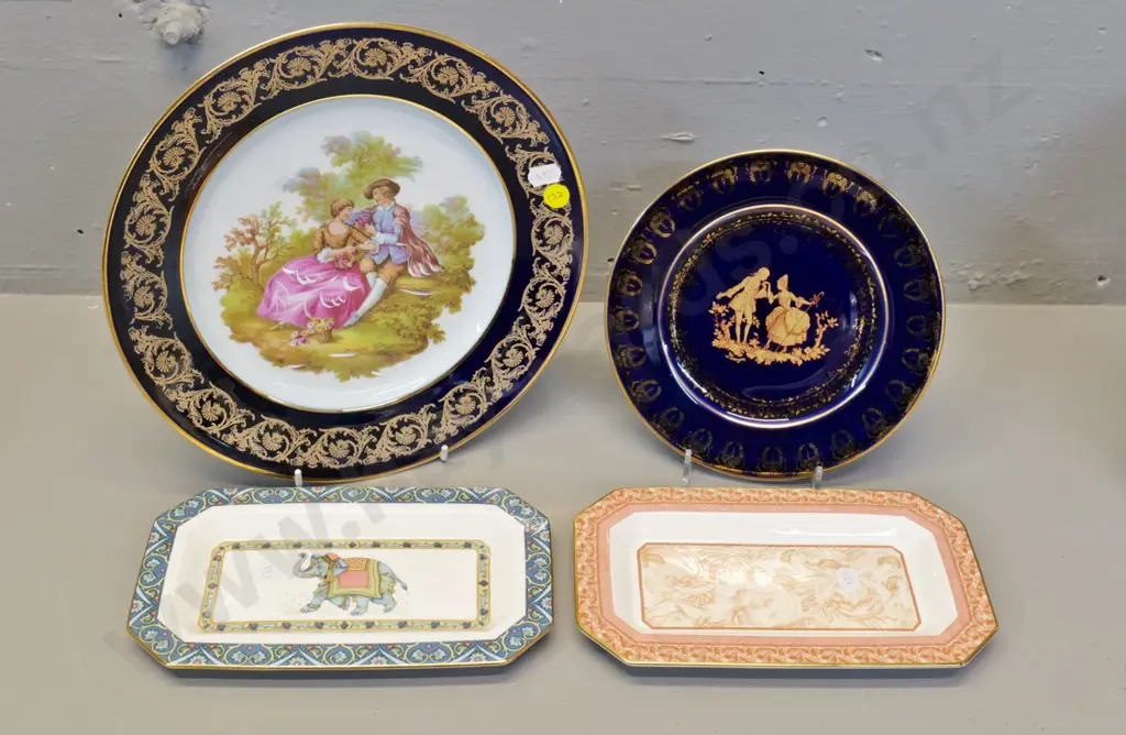 2 Limoges cabinet plates, larger is D-260, and 2 Wedgwood dishes - Blue Elephant & Venus Image 1++