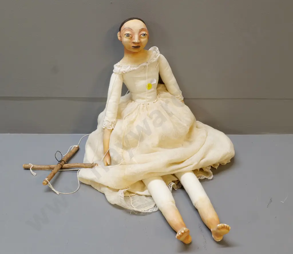 rustic marionette puppet - some chips to paint H-630 Image 1++