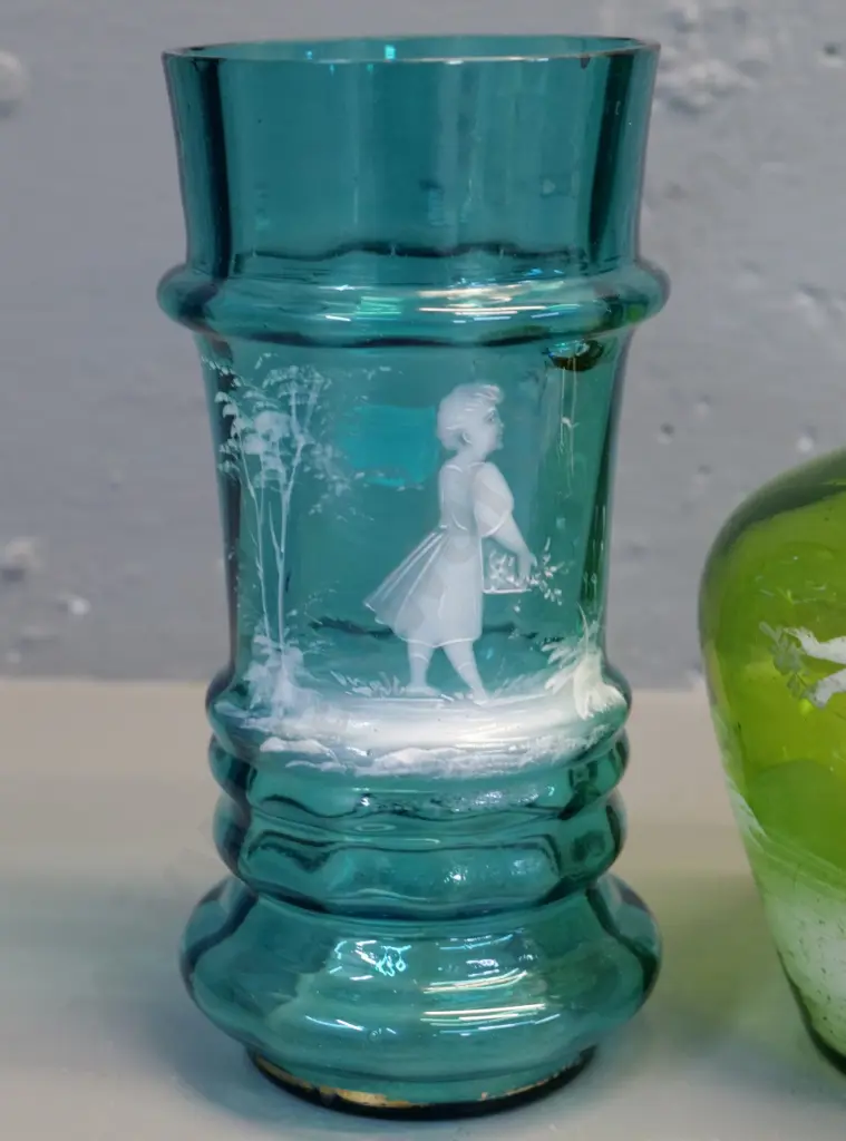 2 pieces Mary Gregory style glass - blue vase & green sauce bottle H-200 with chips Image 1++