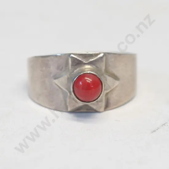 silver ring stamped 925