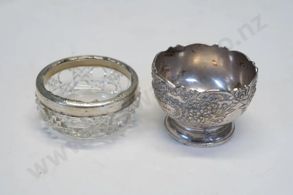 small silver dish stamped sil & small crystal dish with silver rim stamped HP & S ? lion ? Image 1++