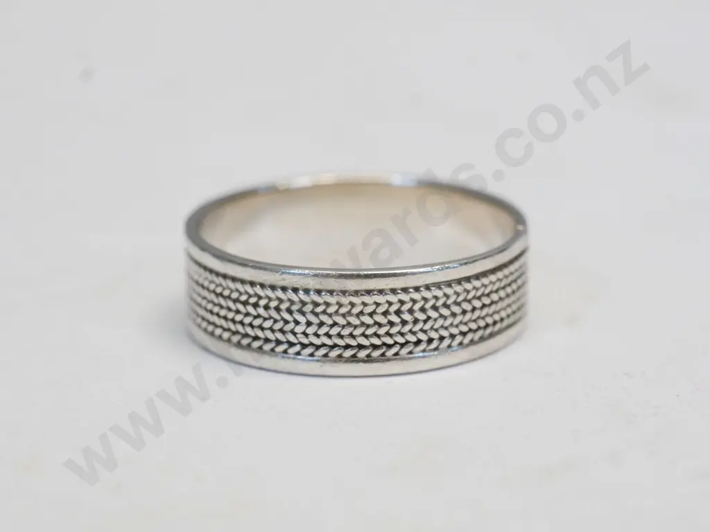 silver ring stamped 925 Image 1++