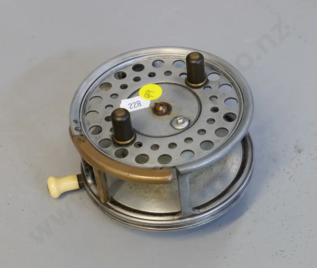 Hardy Brothers Silex Major fishing reel with bakelite handles D-115 Image 1++