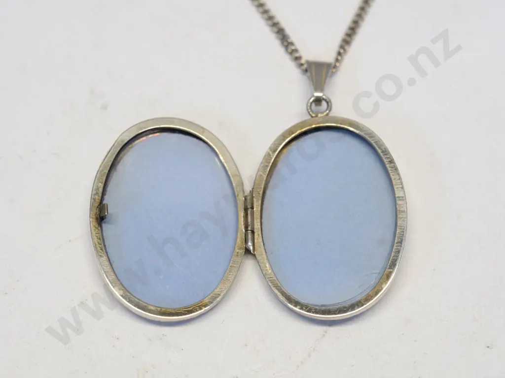 silver locket stamped 925 Image 1++