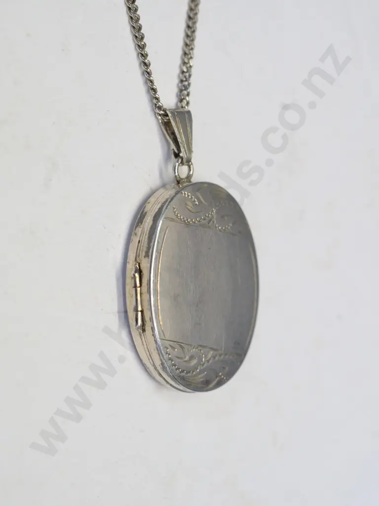 silver locket stamped 925 Image 1++