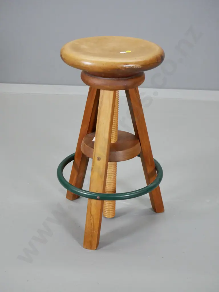 rimu stool with twist height adjustment, metal hoop - H-540 at lowest position, seat D-280, legs D-320 at base Image 1++