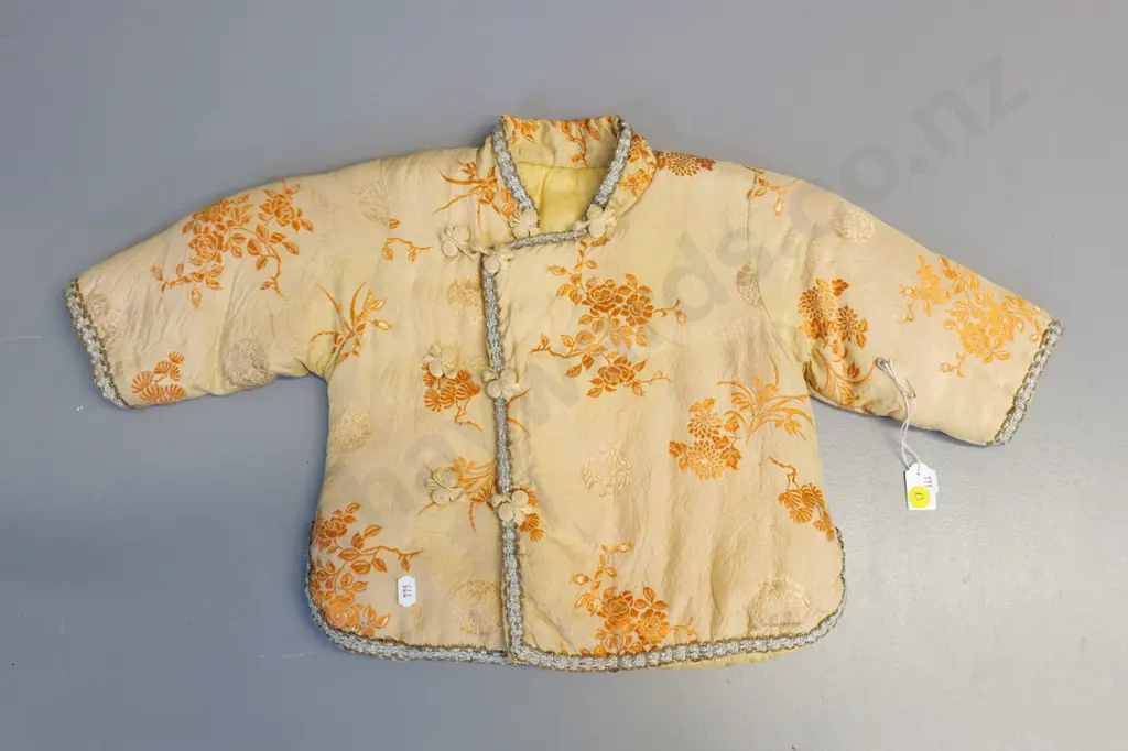traditional Chinese padded infant's coat with silver thread decoration H350 W610 Image 1++