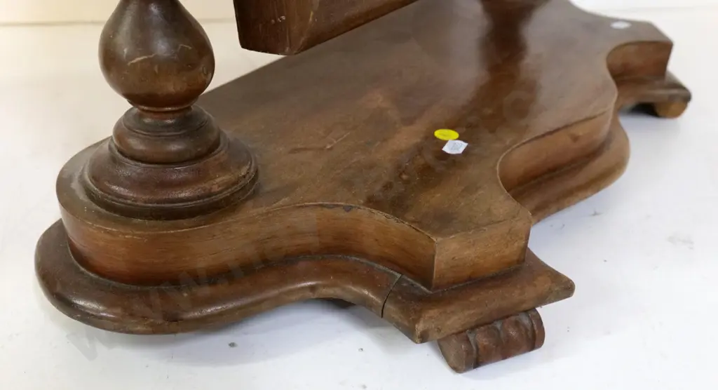 dressing table mirror with barley twist supports - polish needs attention, small crack to base H-650 W-580 D-250 Image 1++